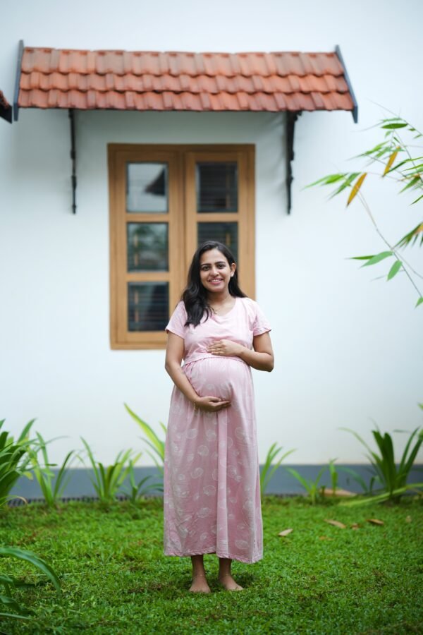 PINK WHITE FLOWER PRINT  ZIPLESS FEEDING  MODEL